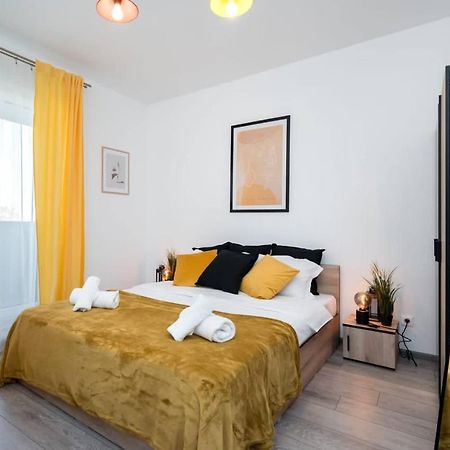 Carol New Building With Balcony Apartment Bucharest Luaran gambar