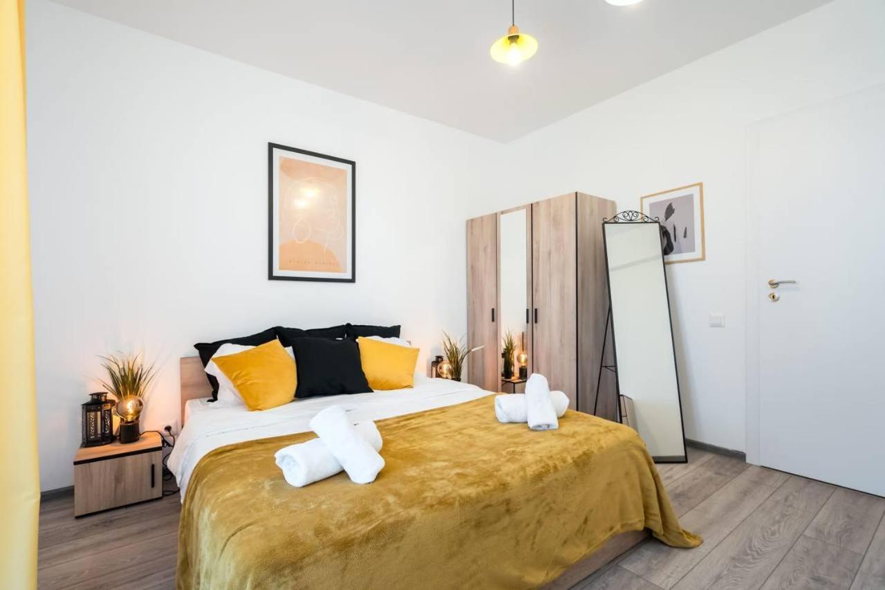 Carol New Building With Balcony Apartment Bucharest Luaran gambar
