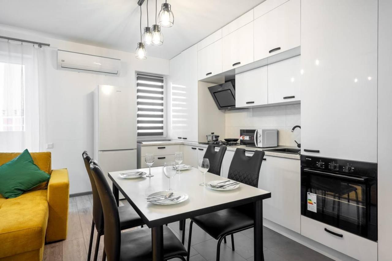 Carol New Building With Balcony Apartment Bucharest Luaran gambar